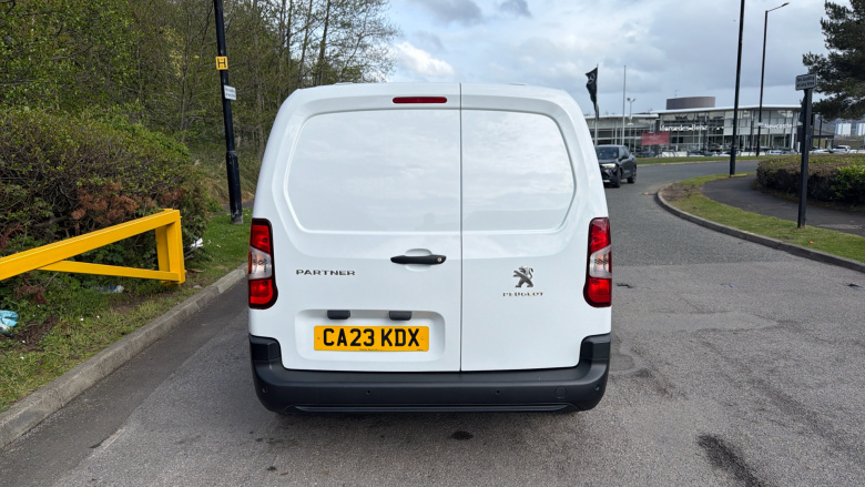 Peugeot Partner Long Diesel 950 1.5 BlueHDi 100 Professional Premium + Van